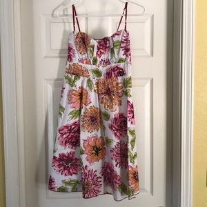 Beautiful floral dress worn once